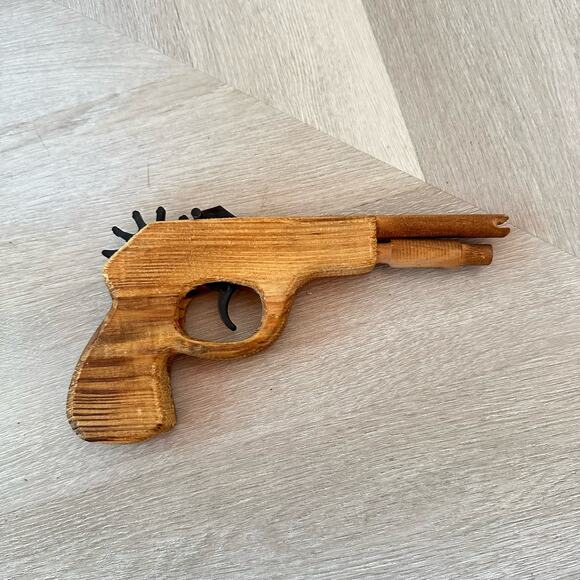 Wooden Rubber Band Gun Toy Pistol Blaster Works Classic - Picture 1 of 10